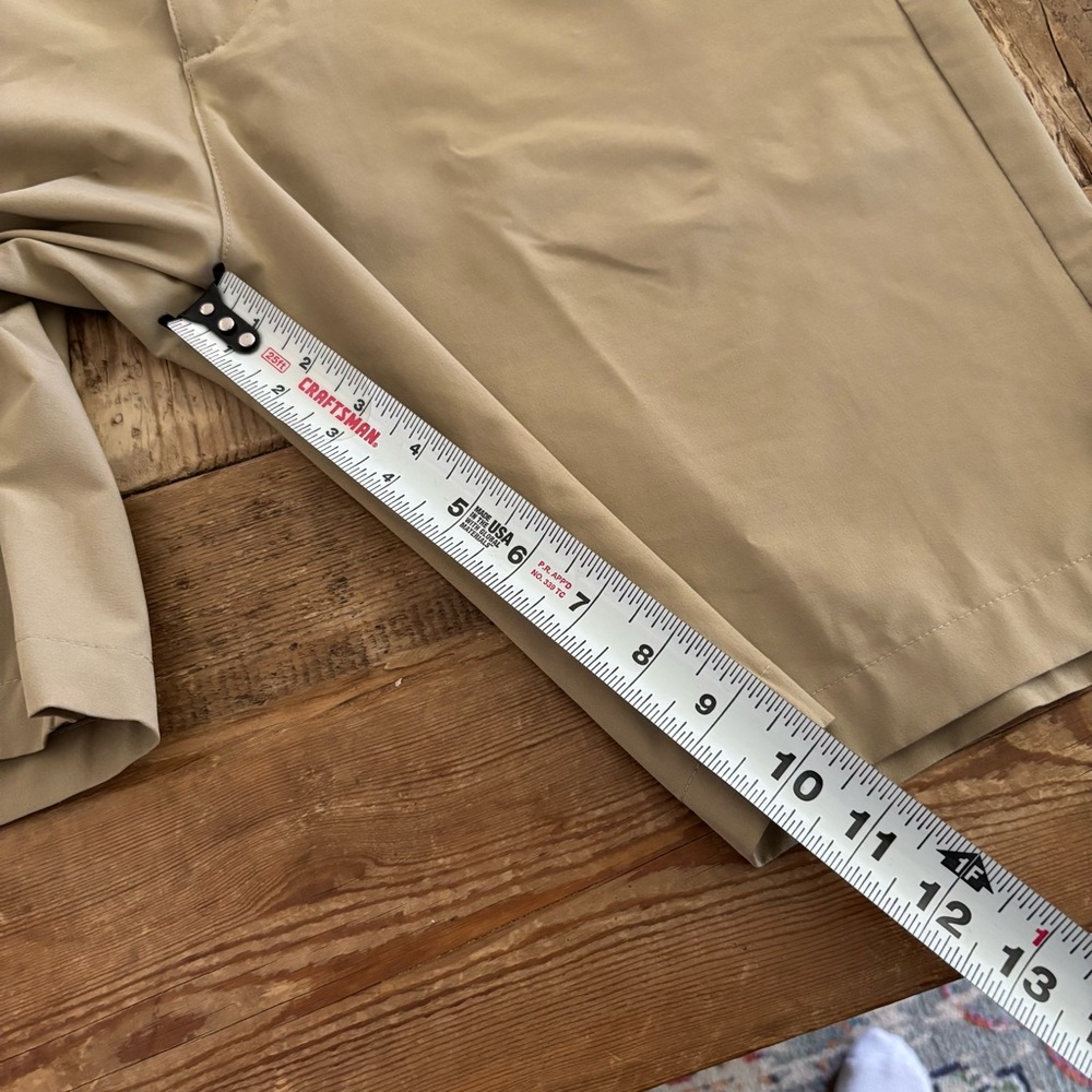 Adidas Ultimate365 8-Inch Hemp Khaki Golf Shorts HR7951
Men’s 32 - Picture 4 of 11